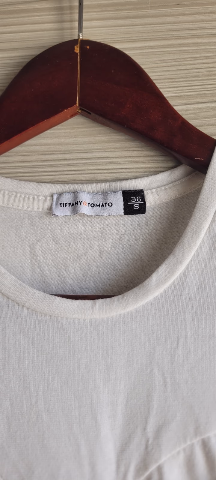 Top corto bianco decorato con strass, foto 4