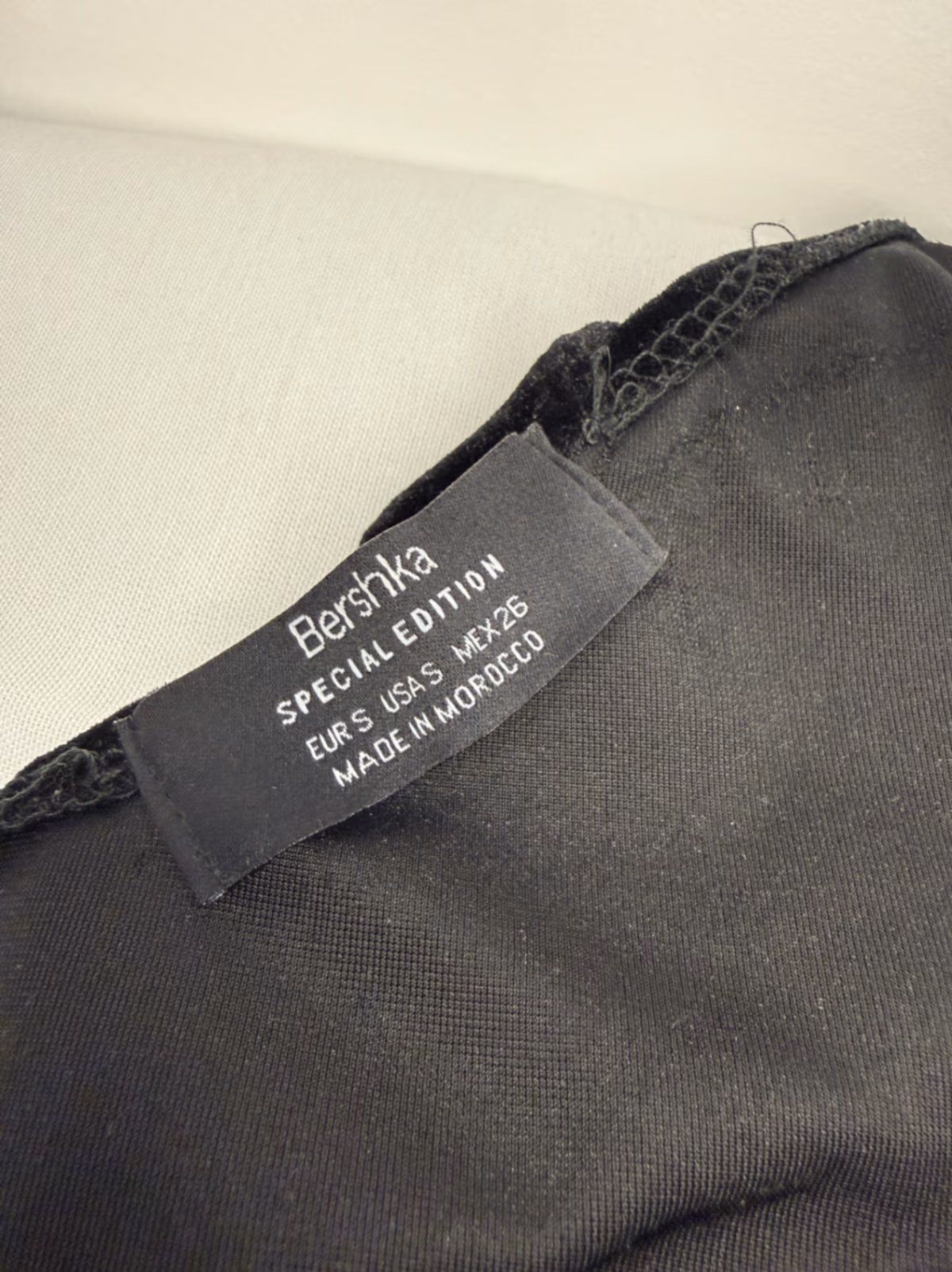 Bershka Black Velvet Sweetheart Neckline Bodysuit, photo 4