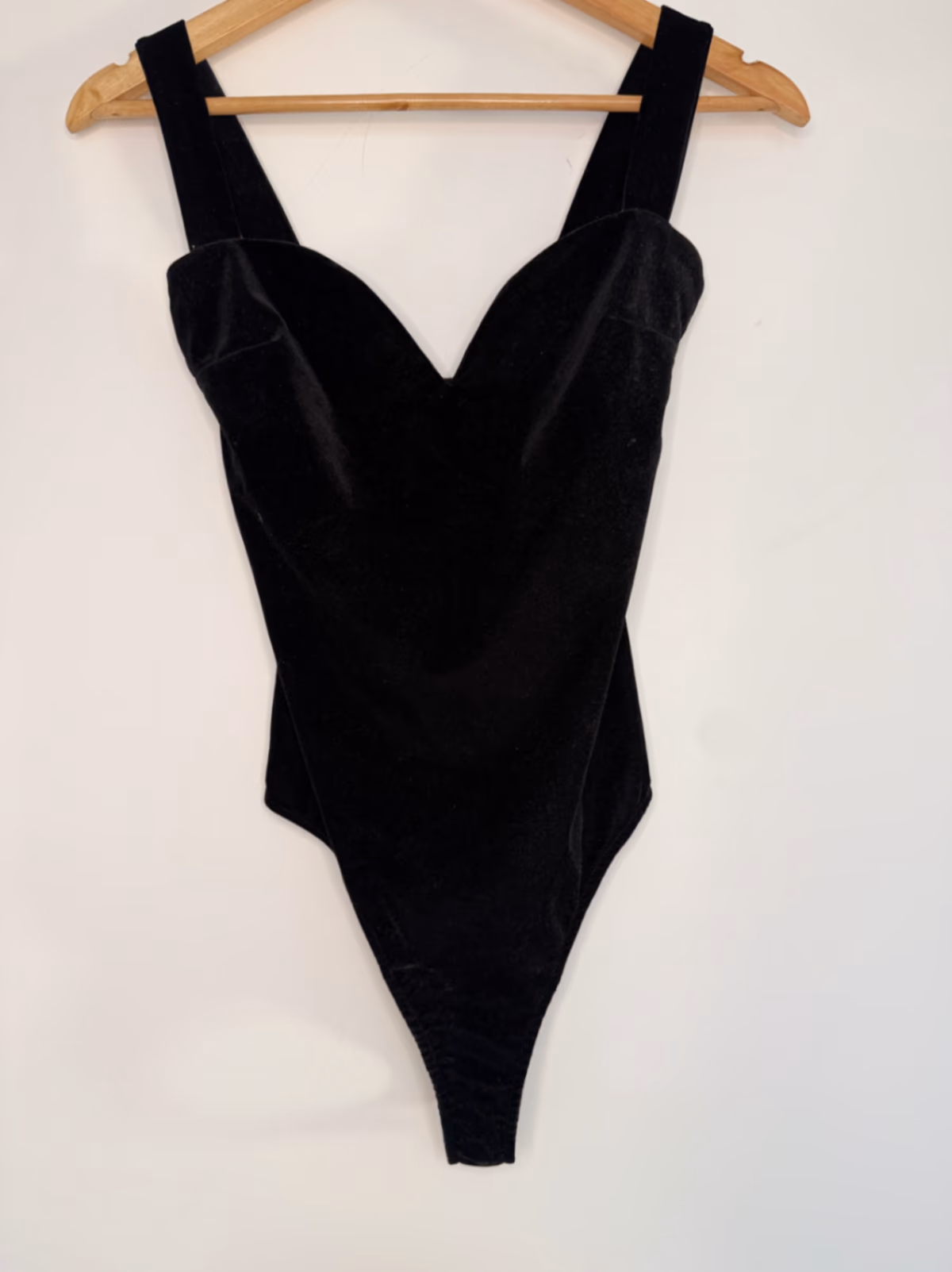 Bershka Black Velvet Sweetheart Neckline Bodysuit, photo 3
