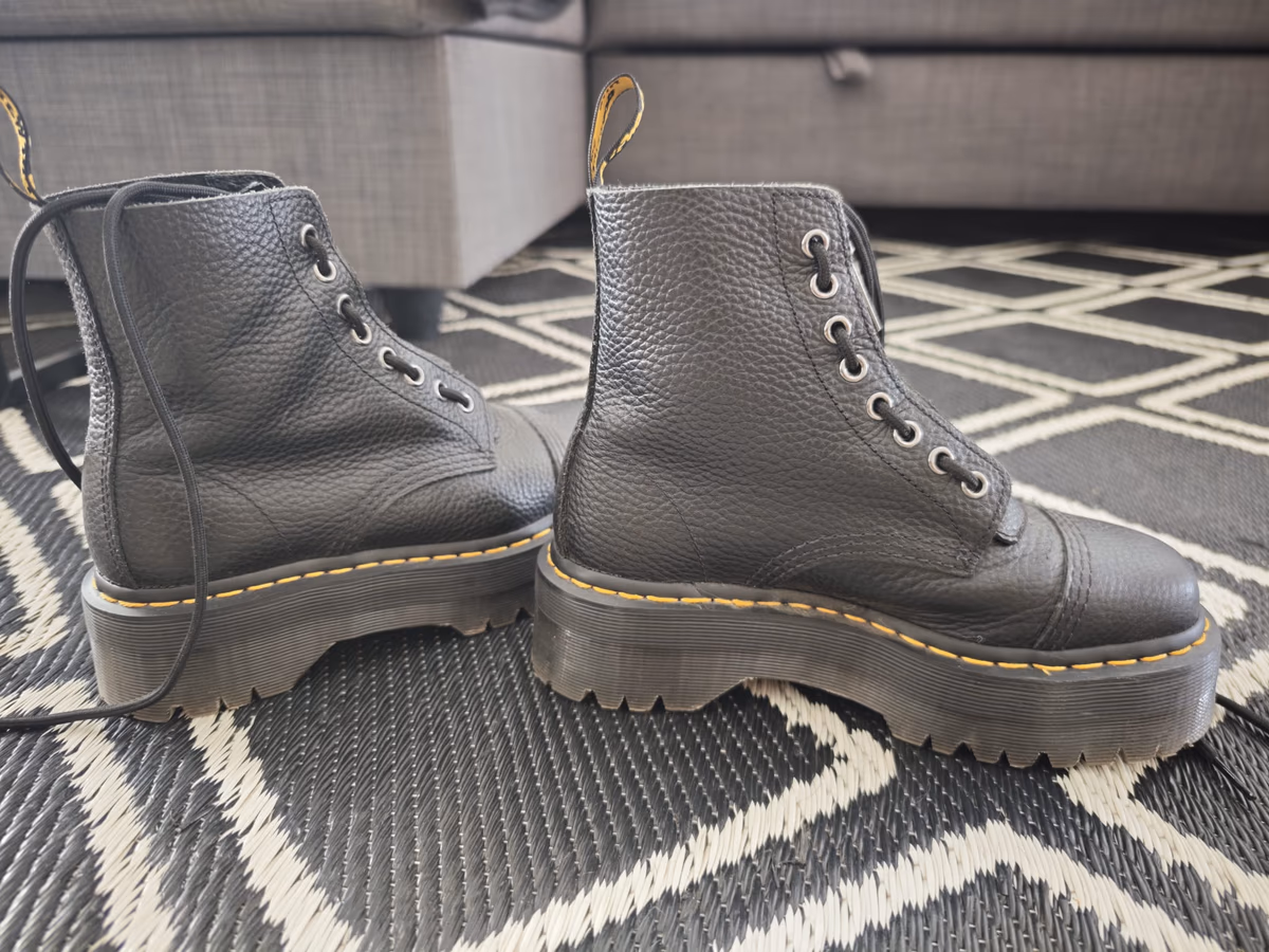 Dr. Martens Black Sinclair Milled Nappa Leather Boots 38, photo 5