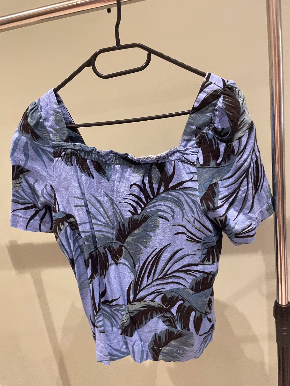 Blusa com estampa tropical de mamão, fotografia 3