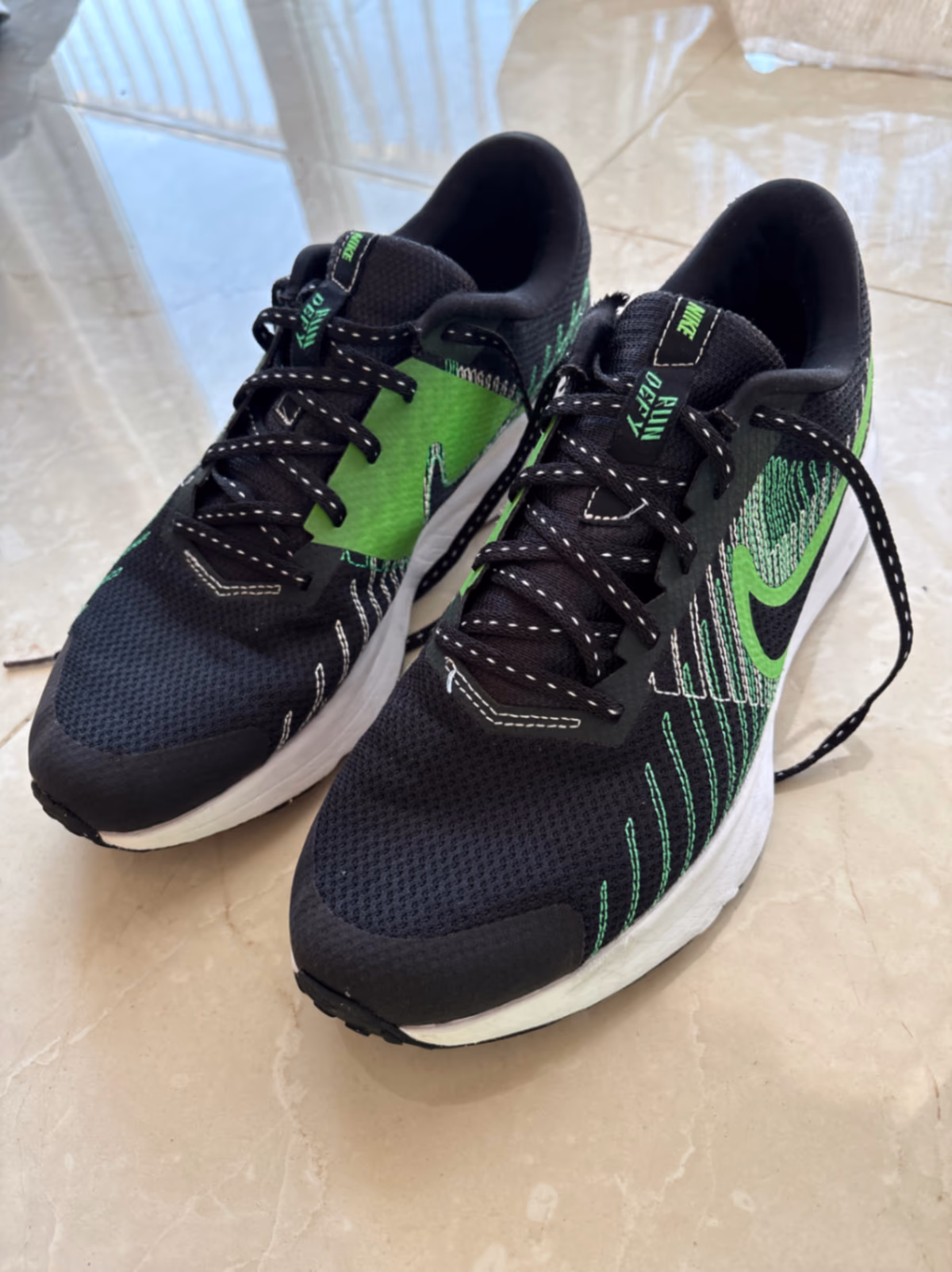 Nike Run Defy Running Trainers, photo 2