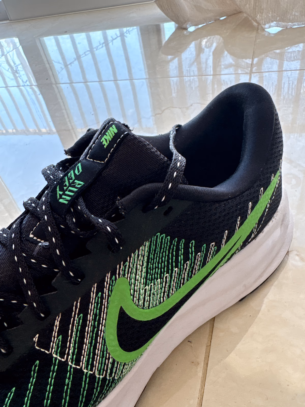 Nike Run Defy Running Trainers, photo 6