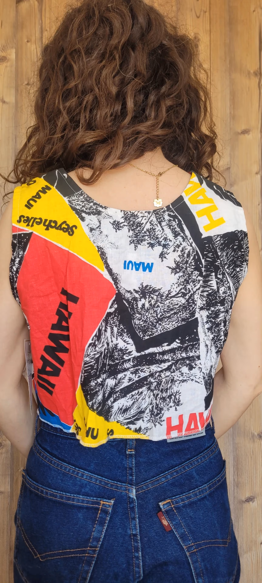 Graphic Print Cropped Sleeveless Top, photo 3