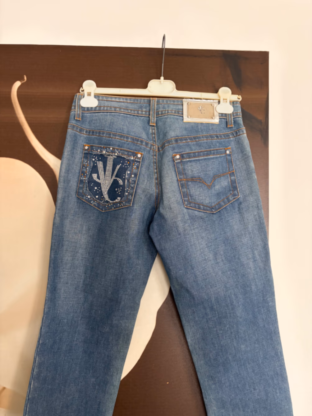 Versace Jeans Couture: vaqueros con adornos, foto 4