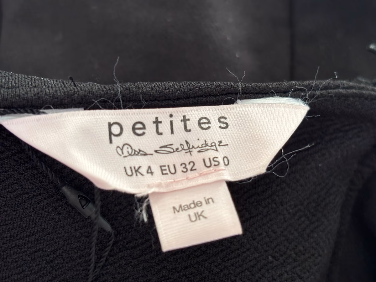 Vestido preto da Miss Selfridge para tamanhos pequenos, fotografia 4
