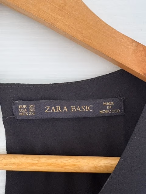 Top sin mangas a capas de Zara Basic, foto 3