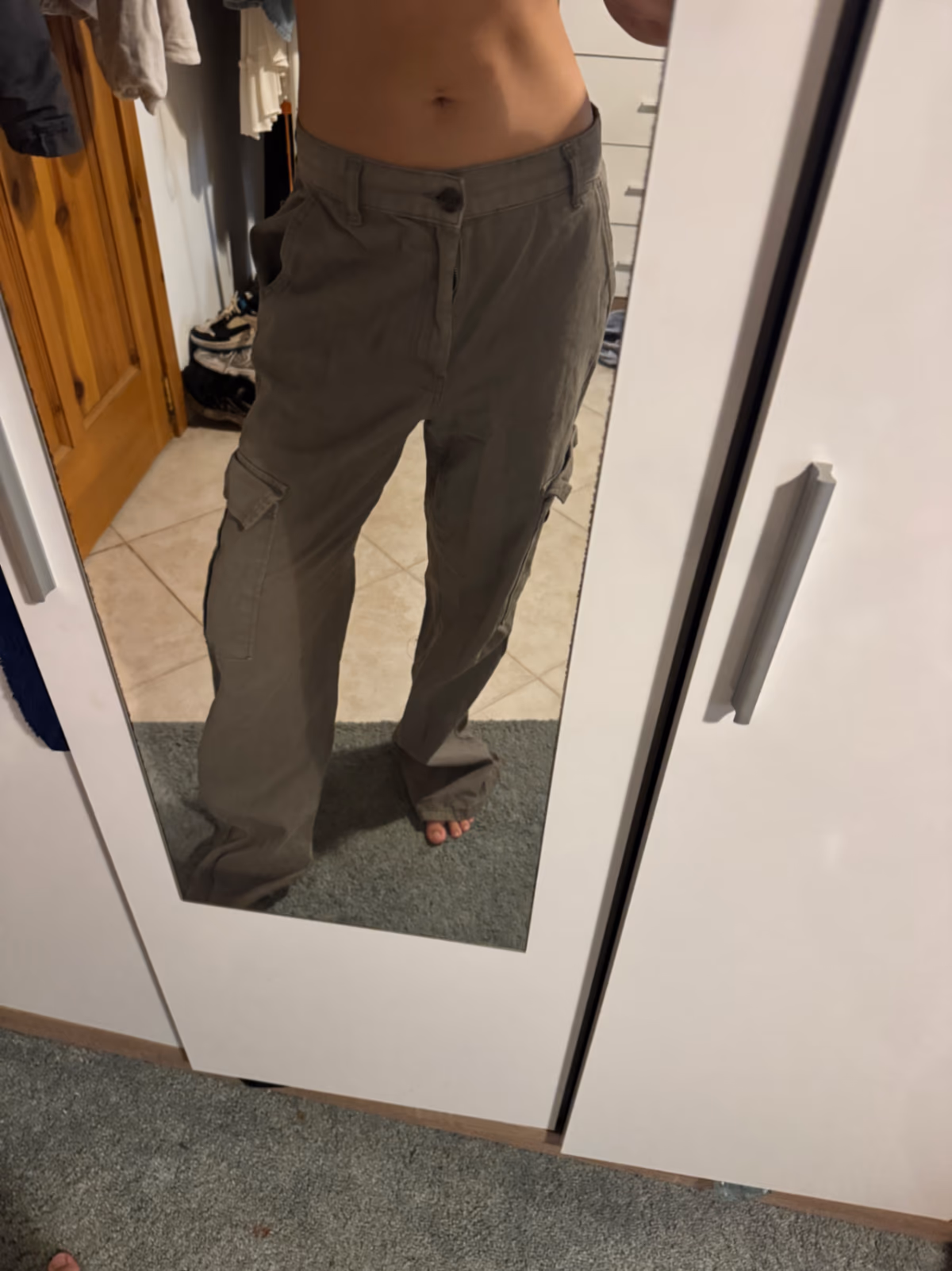 Pantaloni cargo color cachi, foto 2