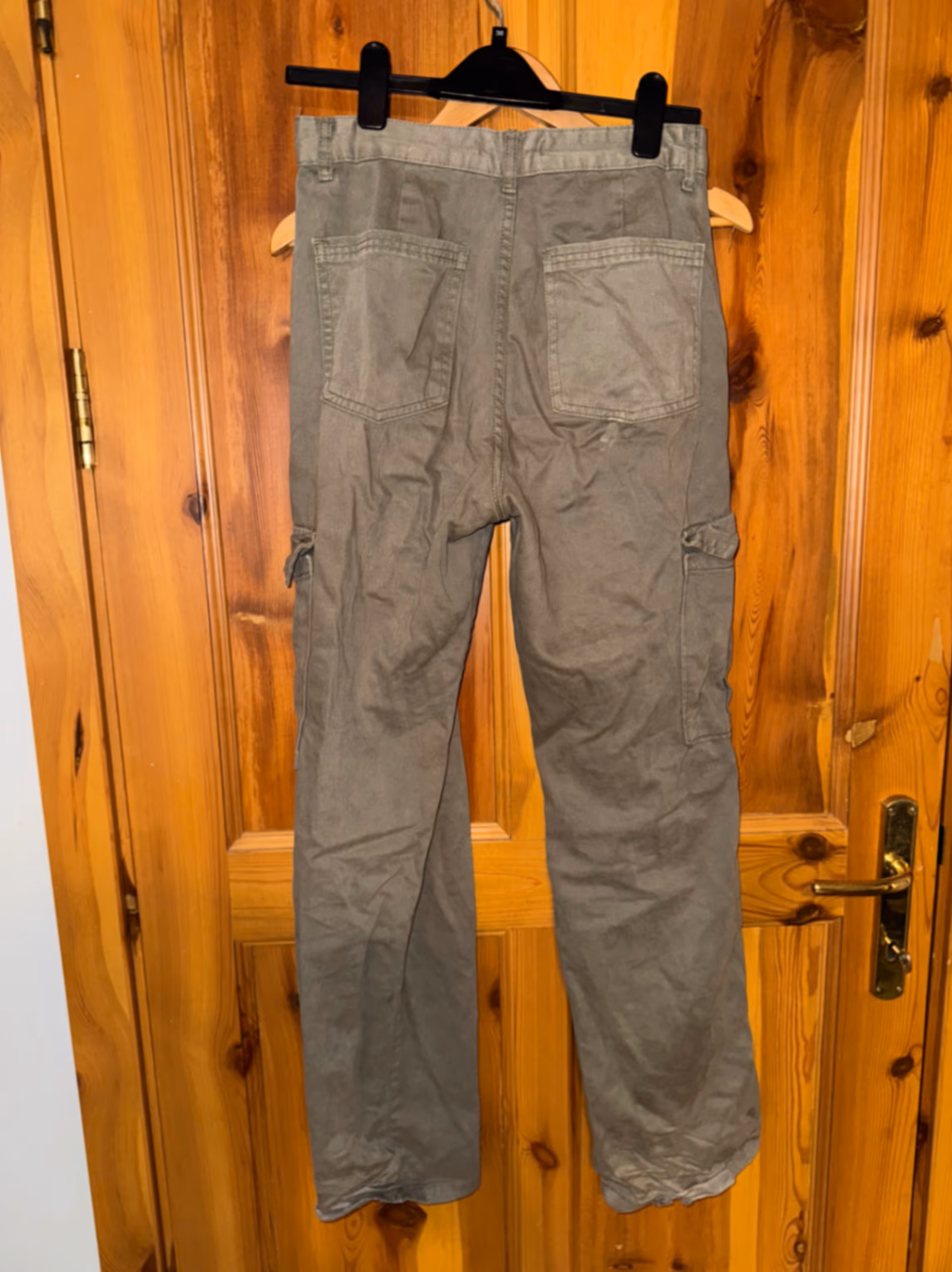 Pantaloni cargo color cachi, foto 3