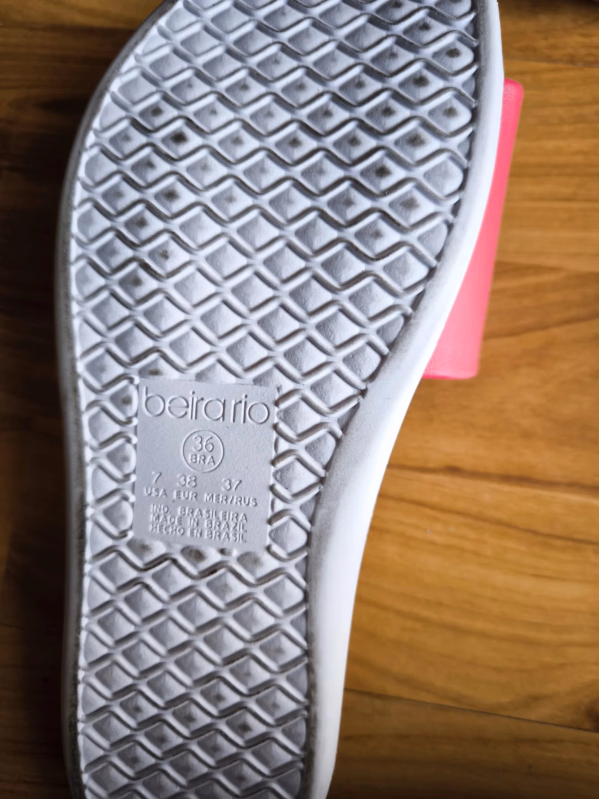 Pink Slides, photo 2