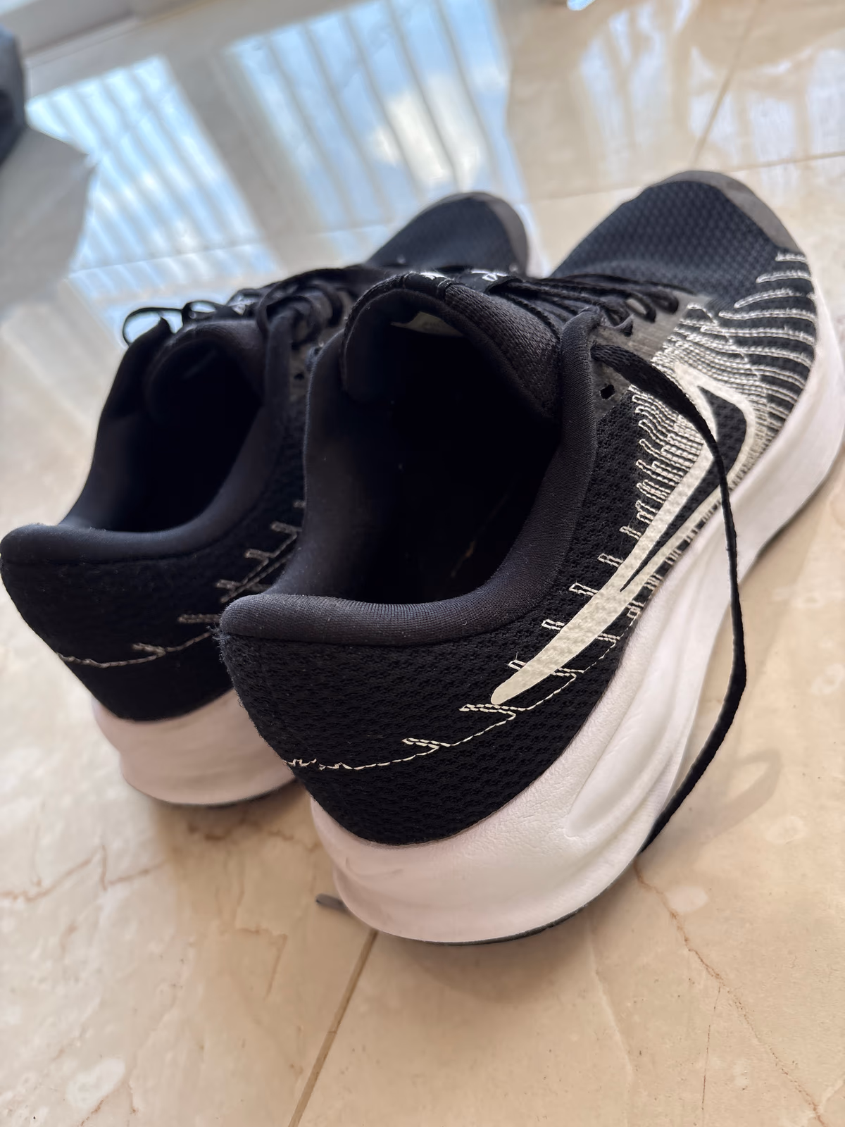 Nike Run Defy Running Trainers, photo 3