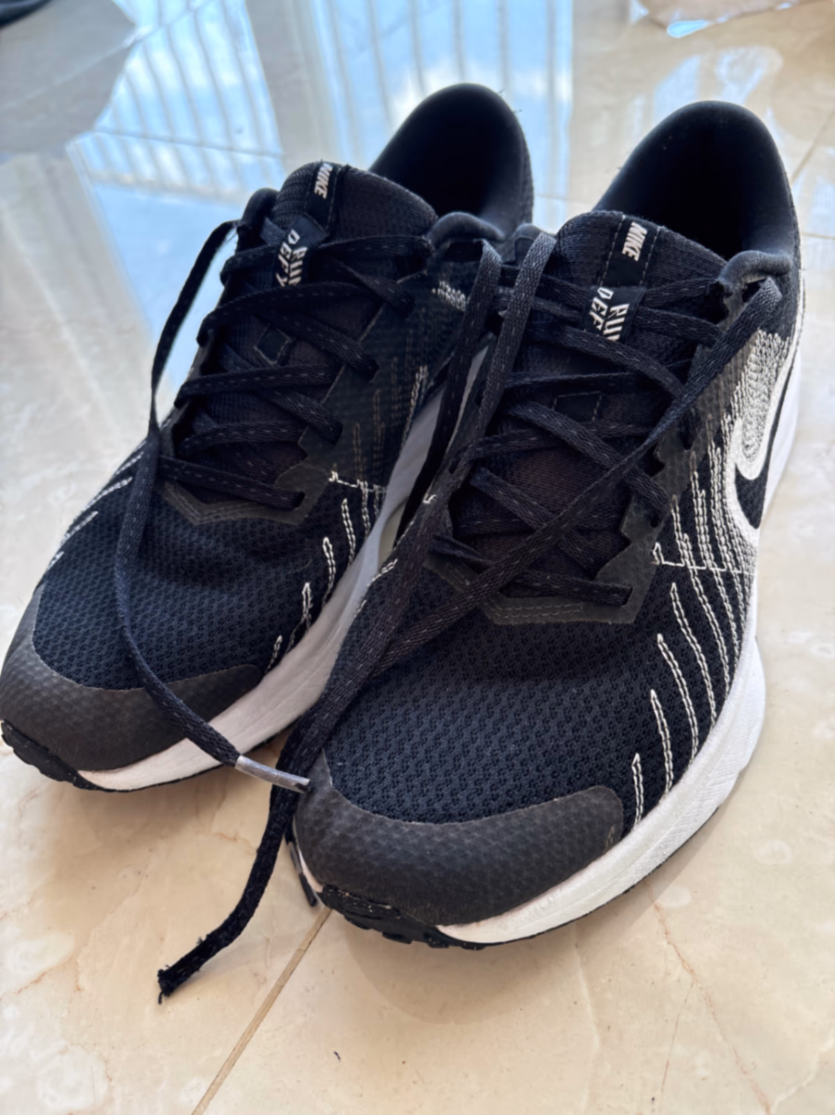Nike Run Defy Running Trainers, photo 2