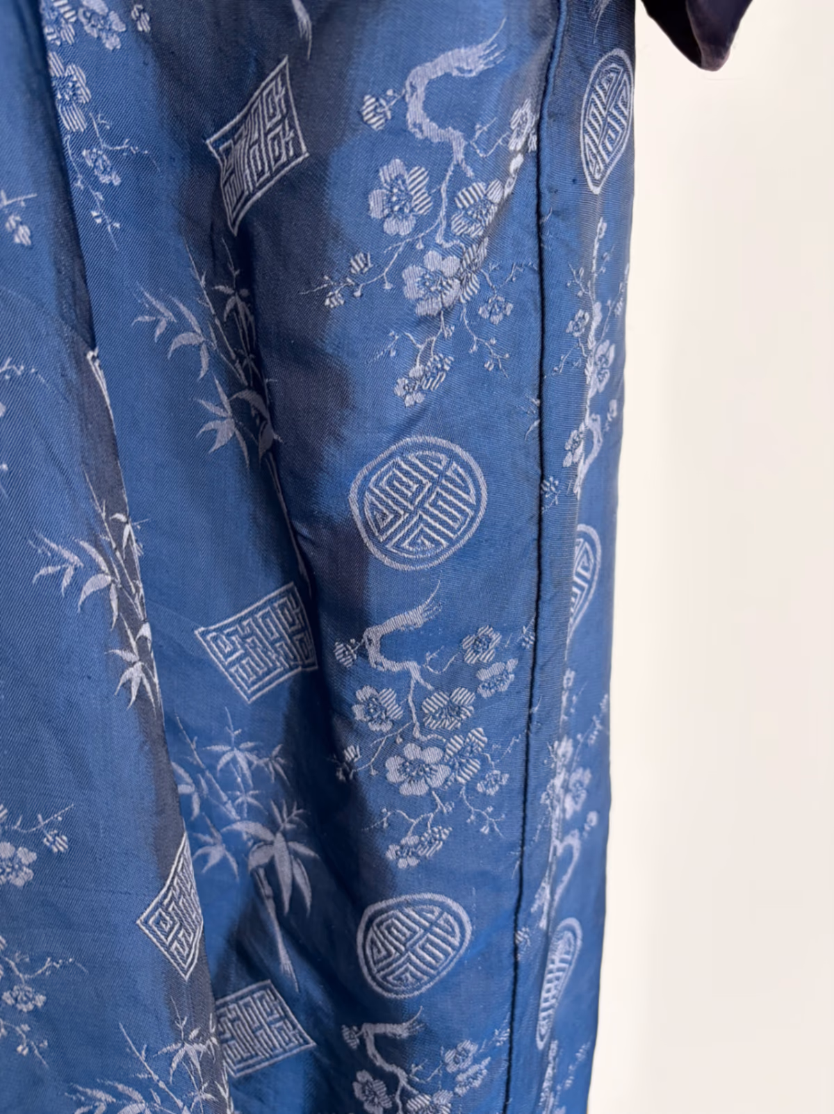 Vintage silk Reversible Blue Patterned Kimono Robe, photo 4