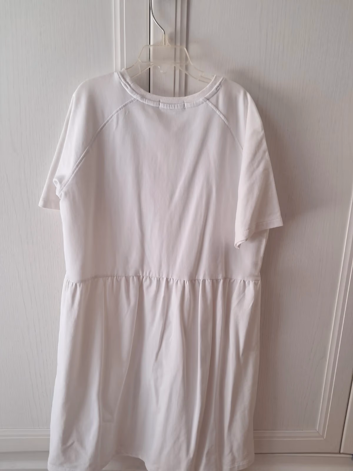 White Calvin Klein Jeans dress, photo 2
