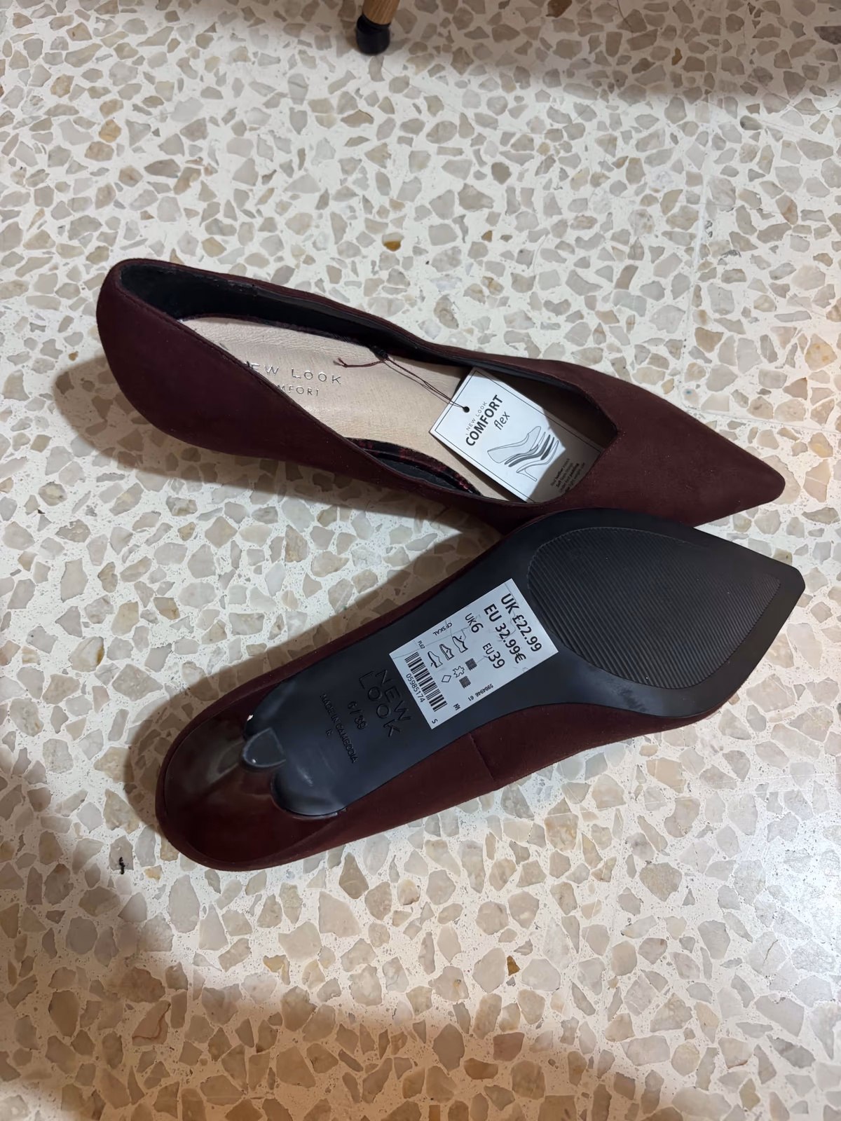 New Look burgundy court shoes, photo 2