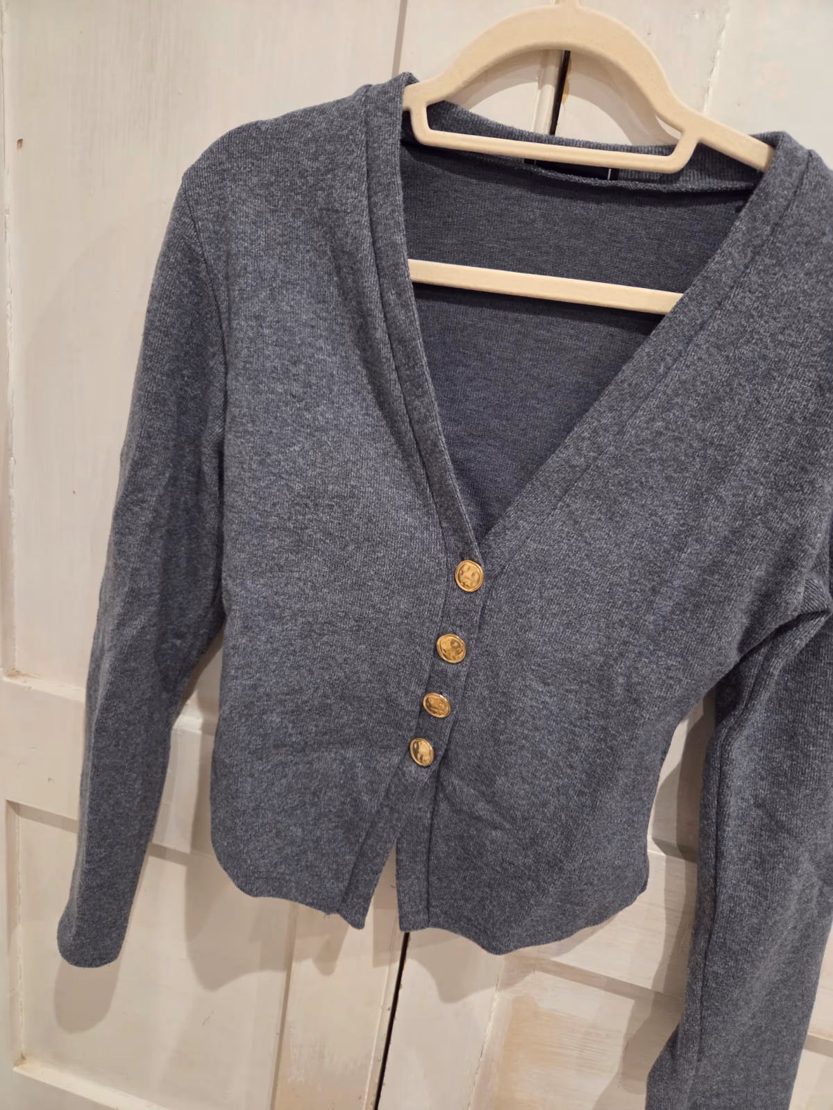 Grey Buttoned V-neck Cardigan, photo 2