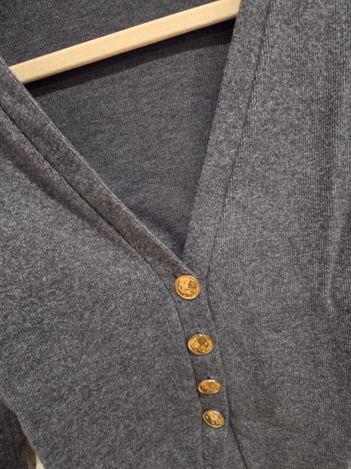 Grey Buttoned V-neck Cardigan, photo 3