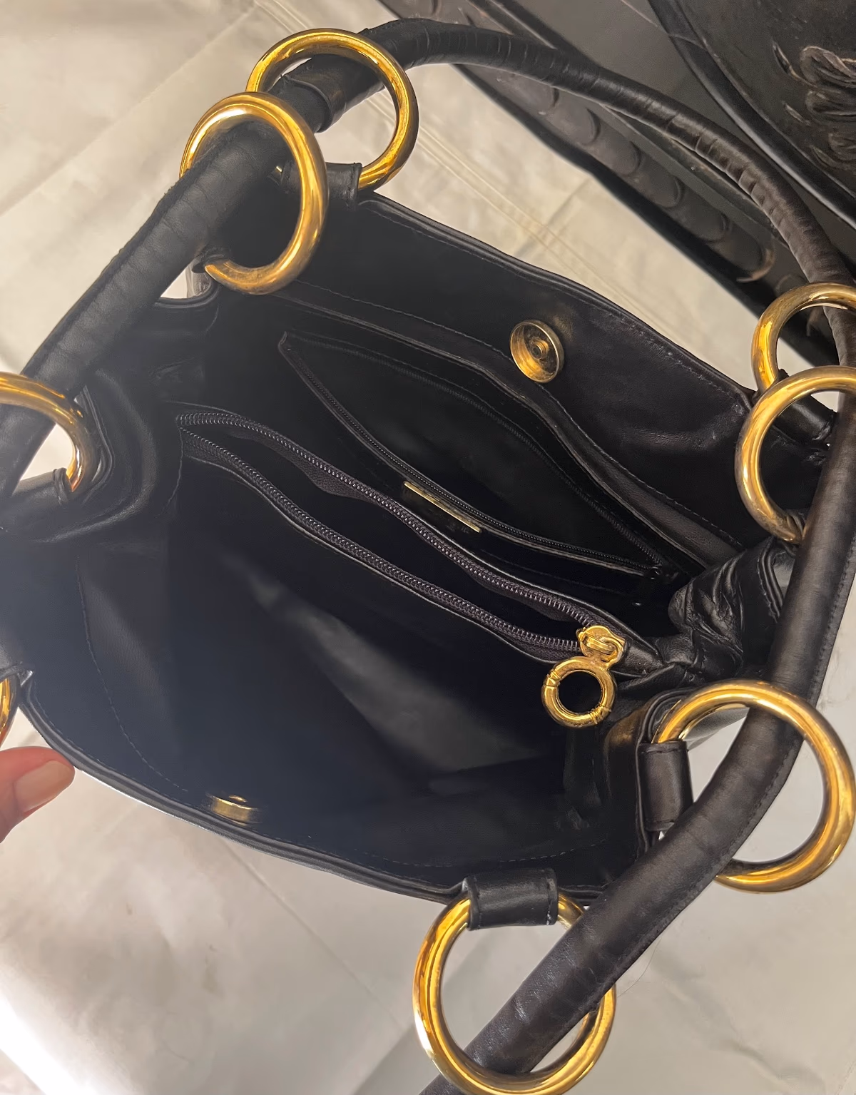Russell & Bromley Classic Black Leather Shoulder Bag, photo 5