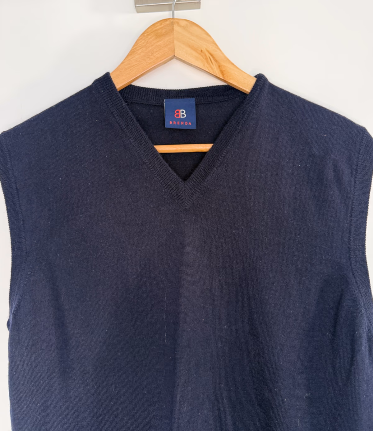 Gilet in maglia Brenda Classic blu navy con scollo a V, foto 2