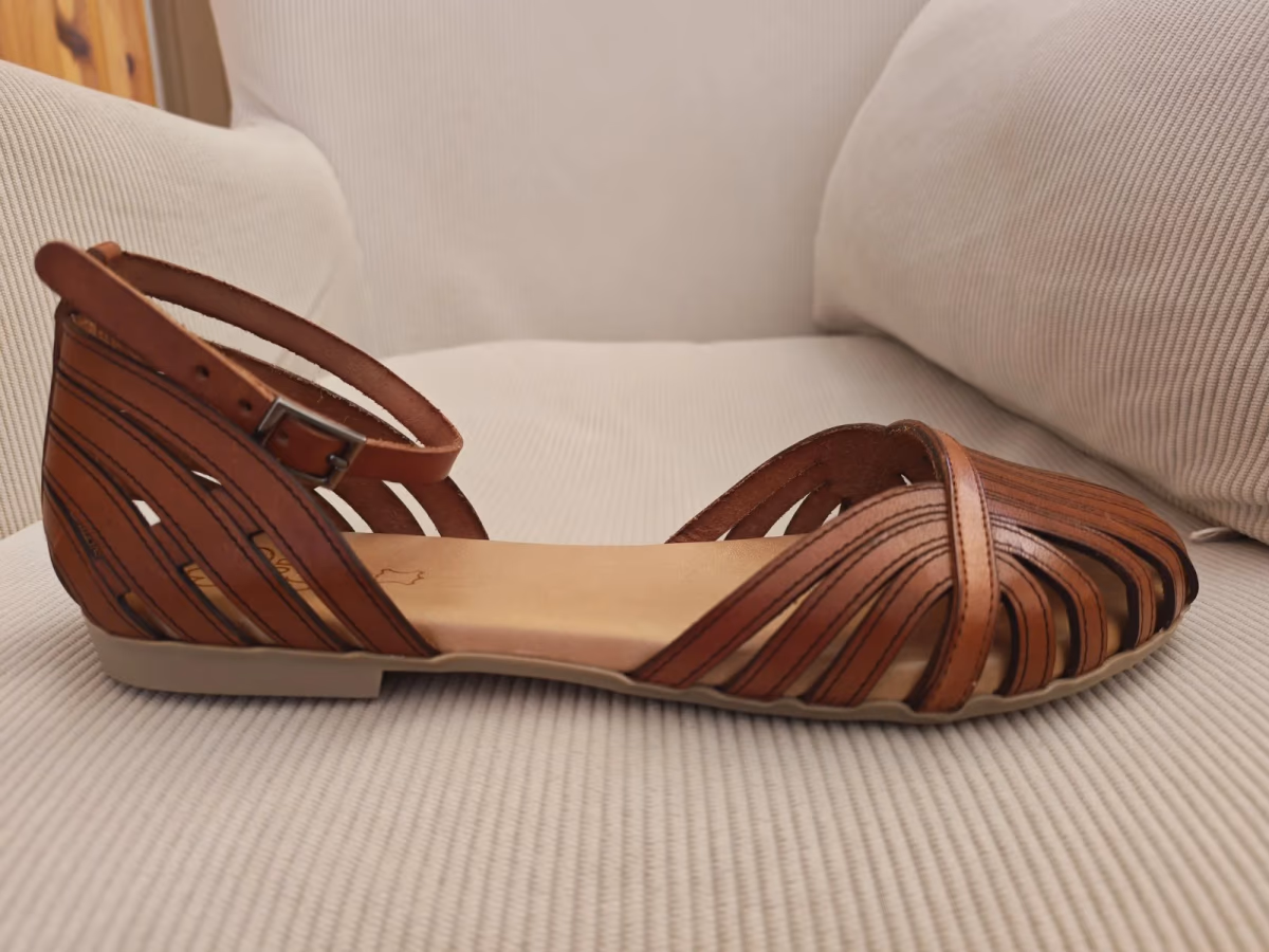 Sandalias de cuero marrón a estrenar, foto 4
