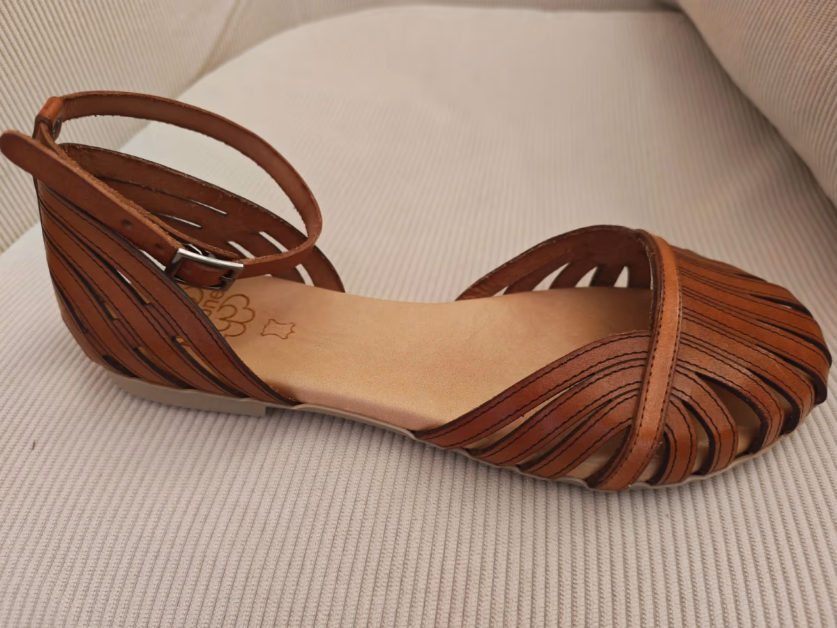 Sandalias de cuero marrón a estrenar, foto 5
