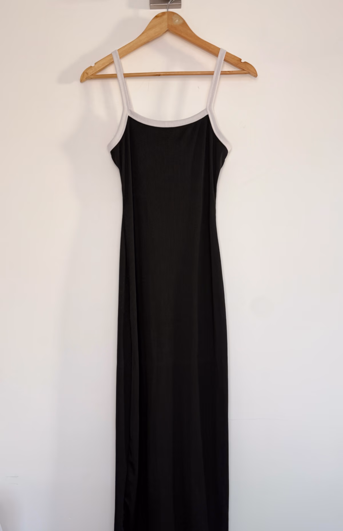 Shein Black Ribbed Maxi Dress with Contrast White Trim, photo 2