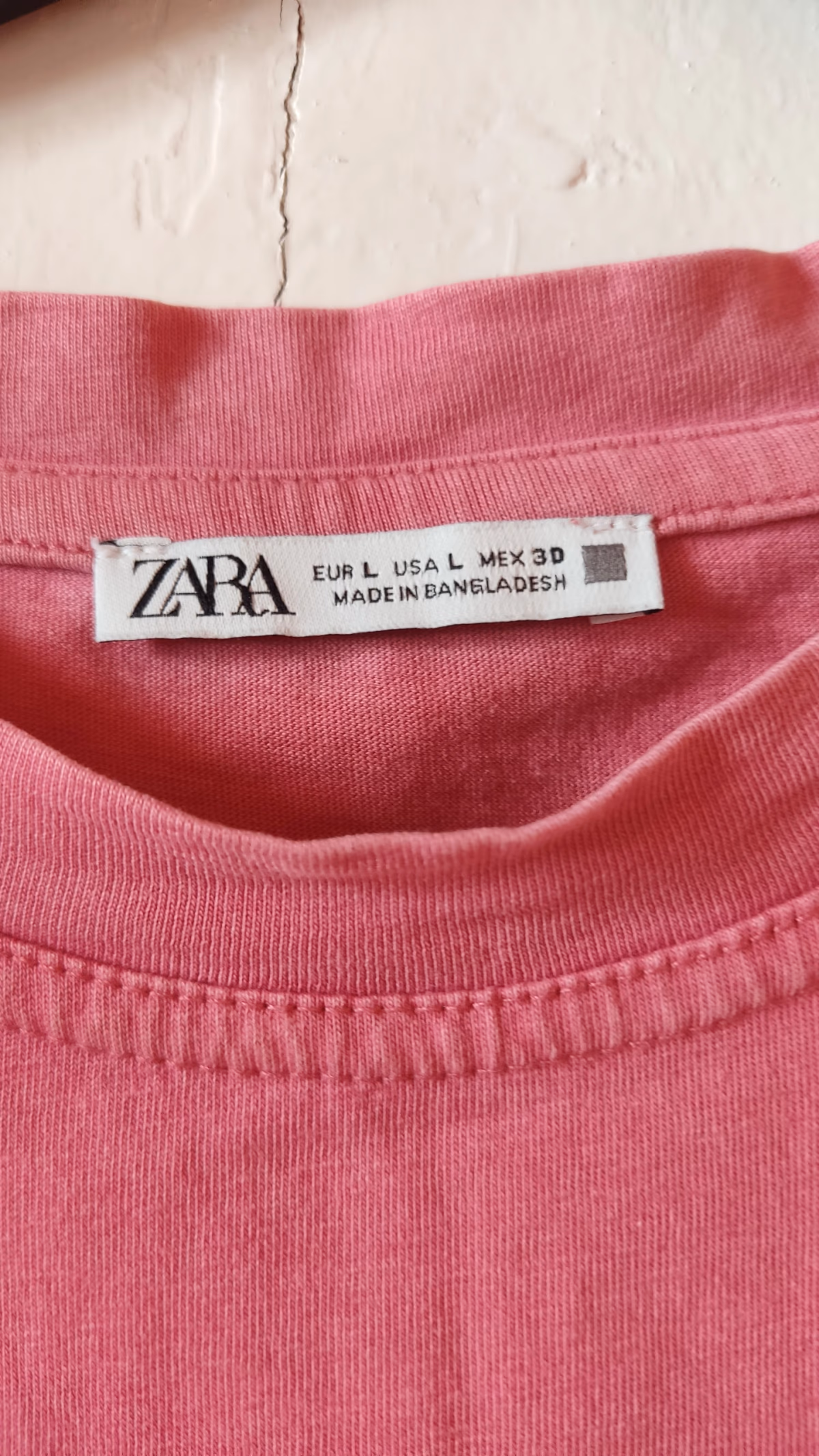 Camiseta de algodão com gola redonda da Zara, fotografia 3