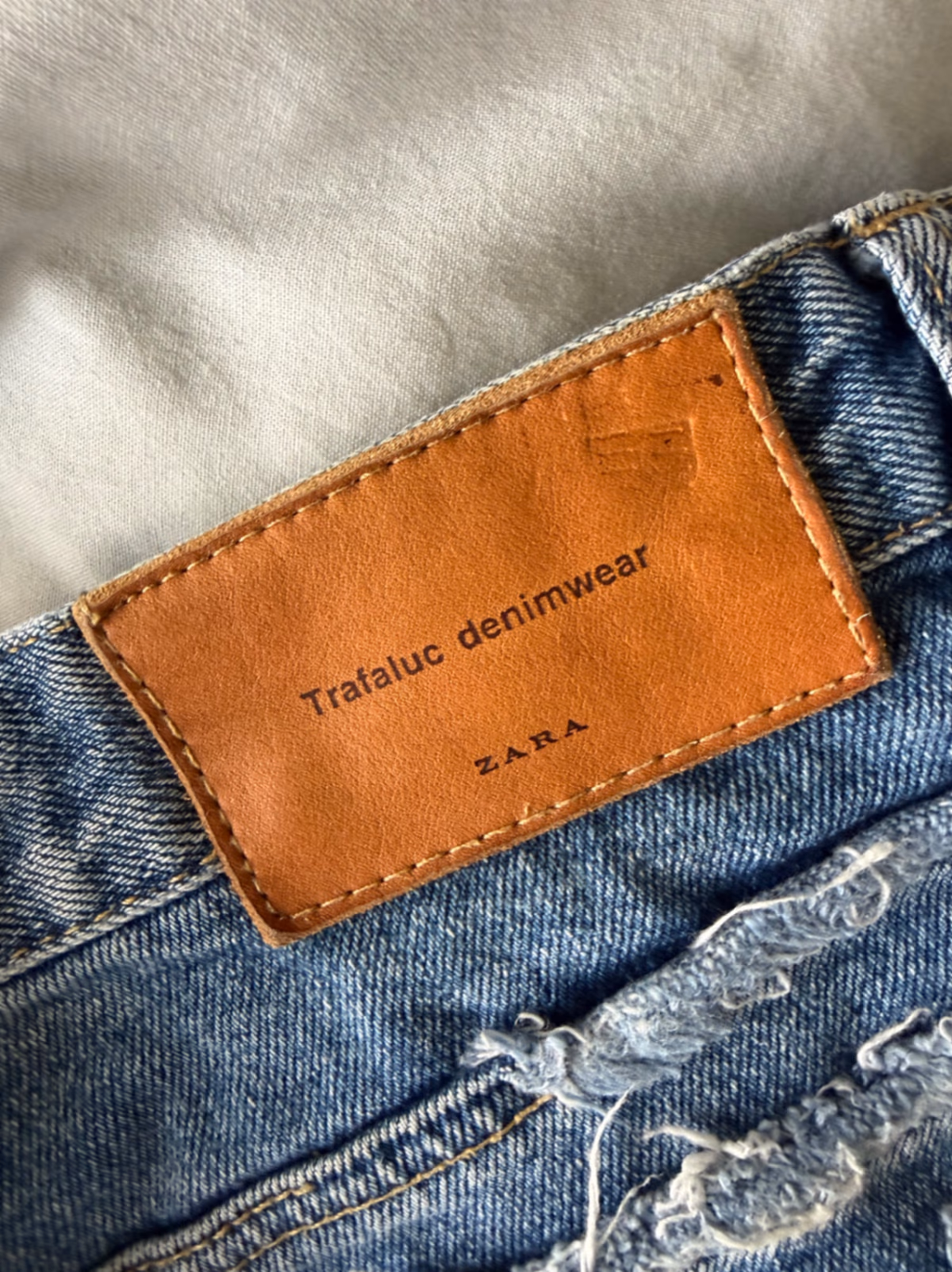 Zara Distressed Denim Shorts, photo 3