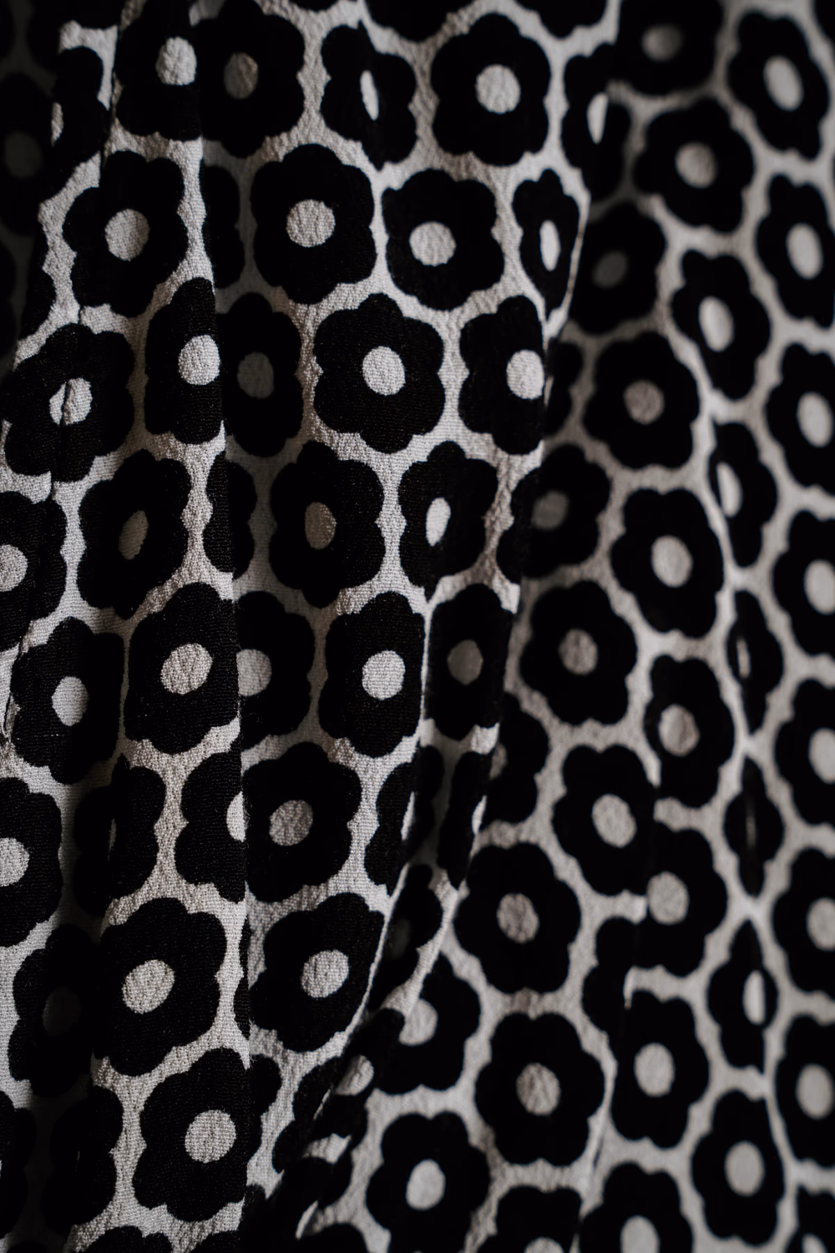 Black and white cropped blouse, photo 2