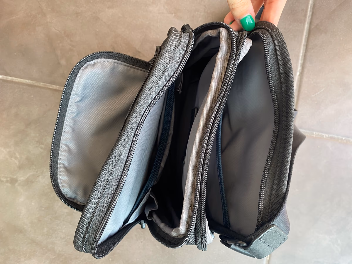Tumi Alpha Black Crossbody Travel Bag, photo 5