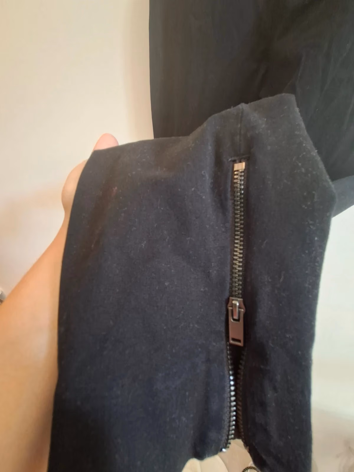 Black stretch ankle zip trousers, photo 2