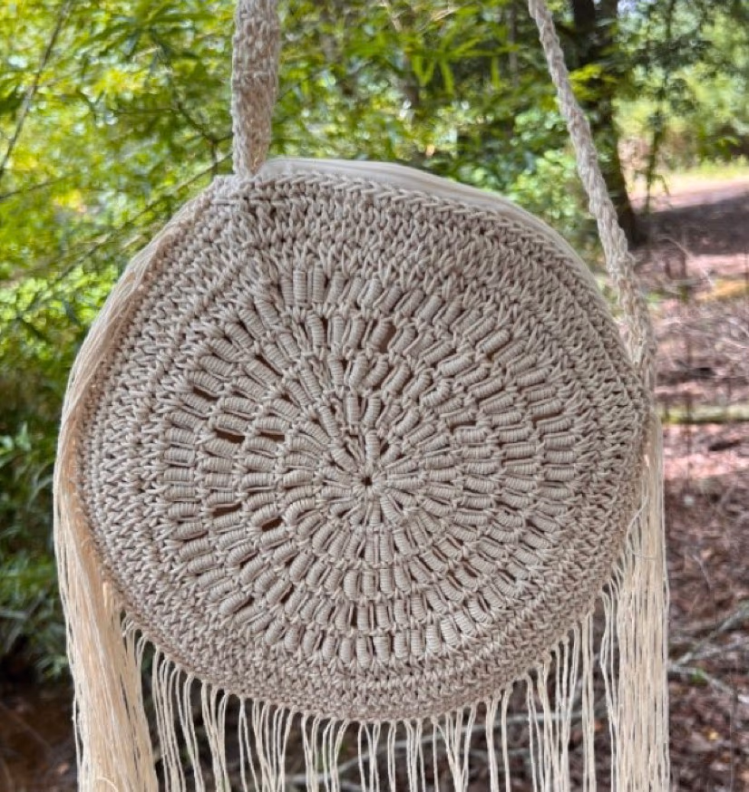 Cream Round Crochet Fringe Tote, photo 2