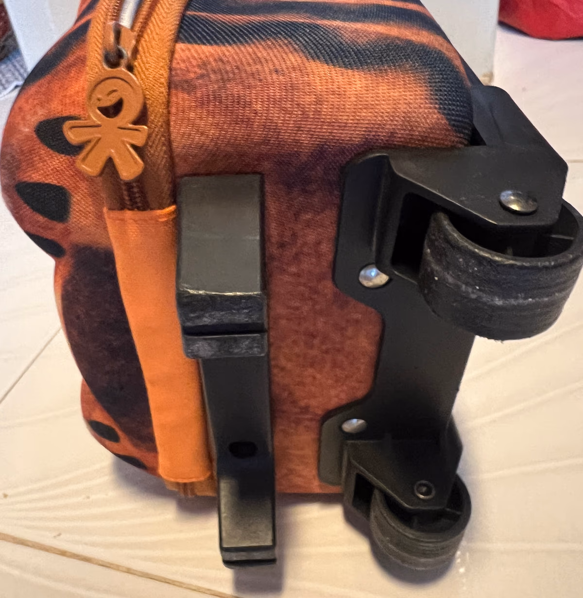 Okiedog Tiger Rolling Kids Suitcase, photo 3