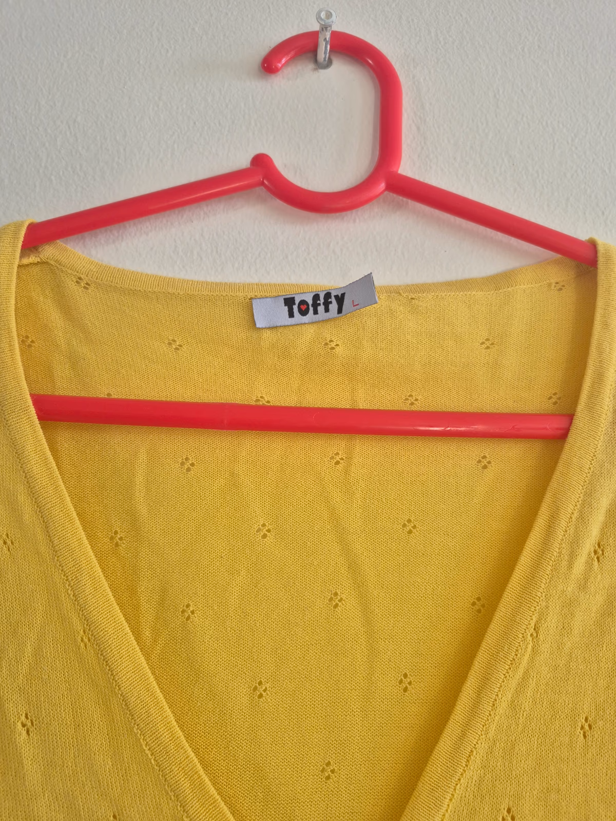 Yellow knitted button-up cardigan, photo 2