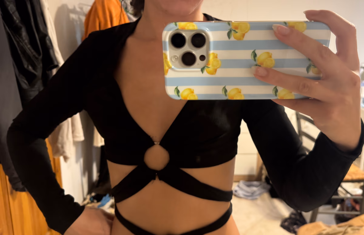 Black wrap-front long-sleeve crop, photo 3