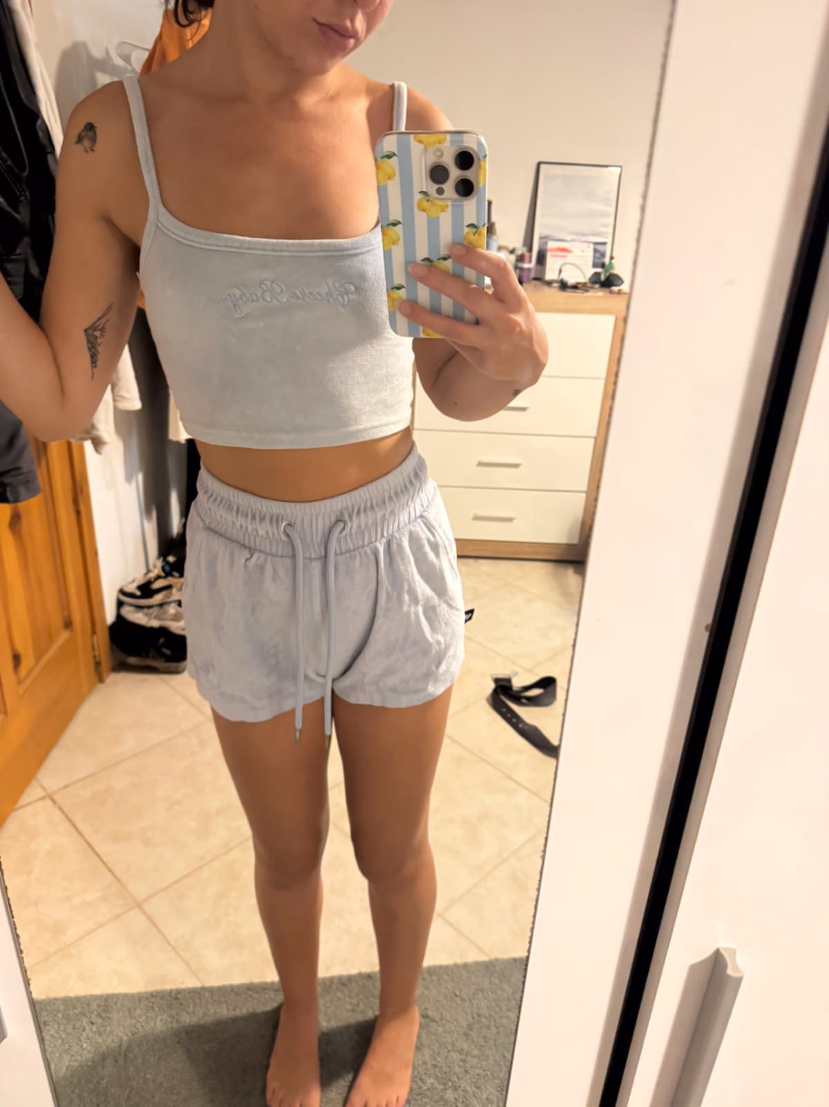 Velour crop top and shorts, photo 2