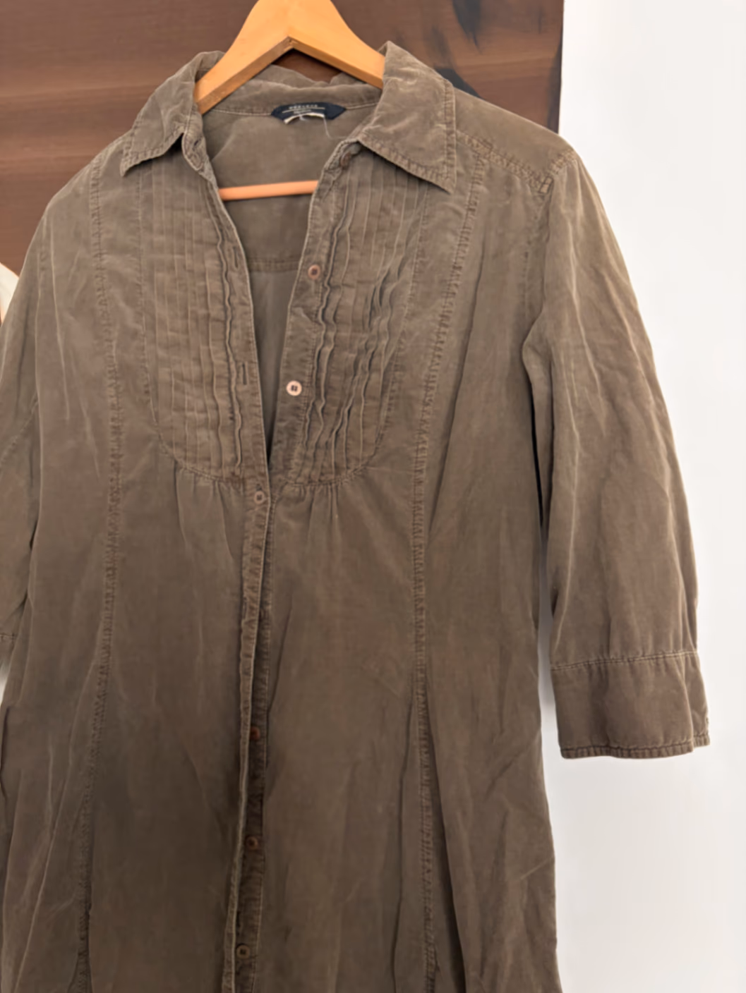 Vestido-camisa de veludo cotelê MaxMara para o fim de semana, fotografia 4