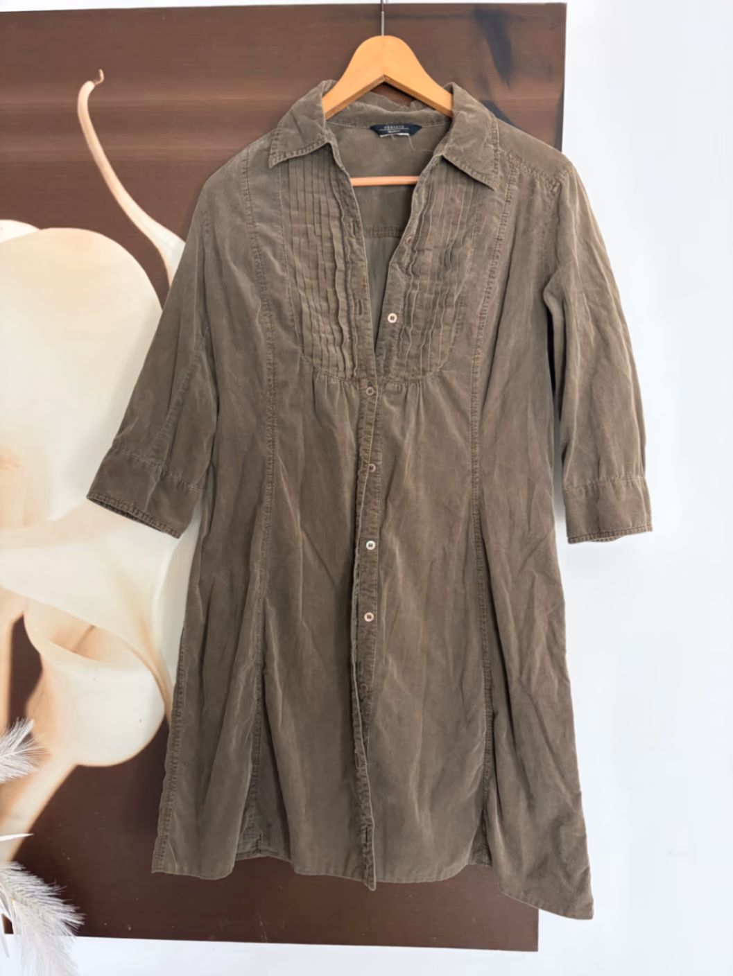 Vestido-camisa de veludo cotelê MaxMara para o fim de semana, fotografia 5