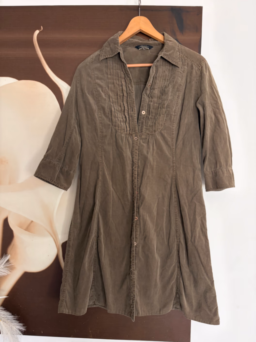 Vestido-camisa de veludo cotelê MaxMara para o fim de semana, fotografia 2