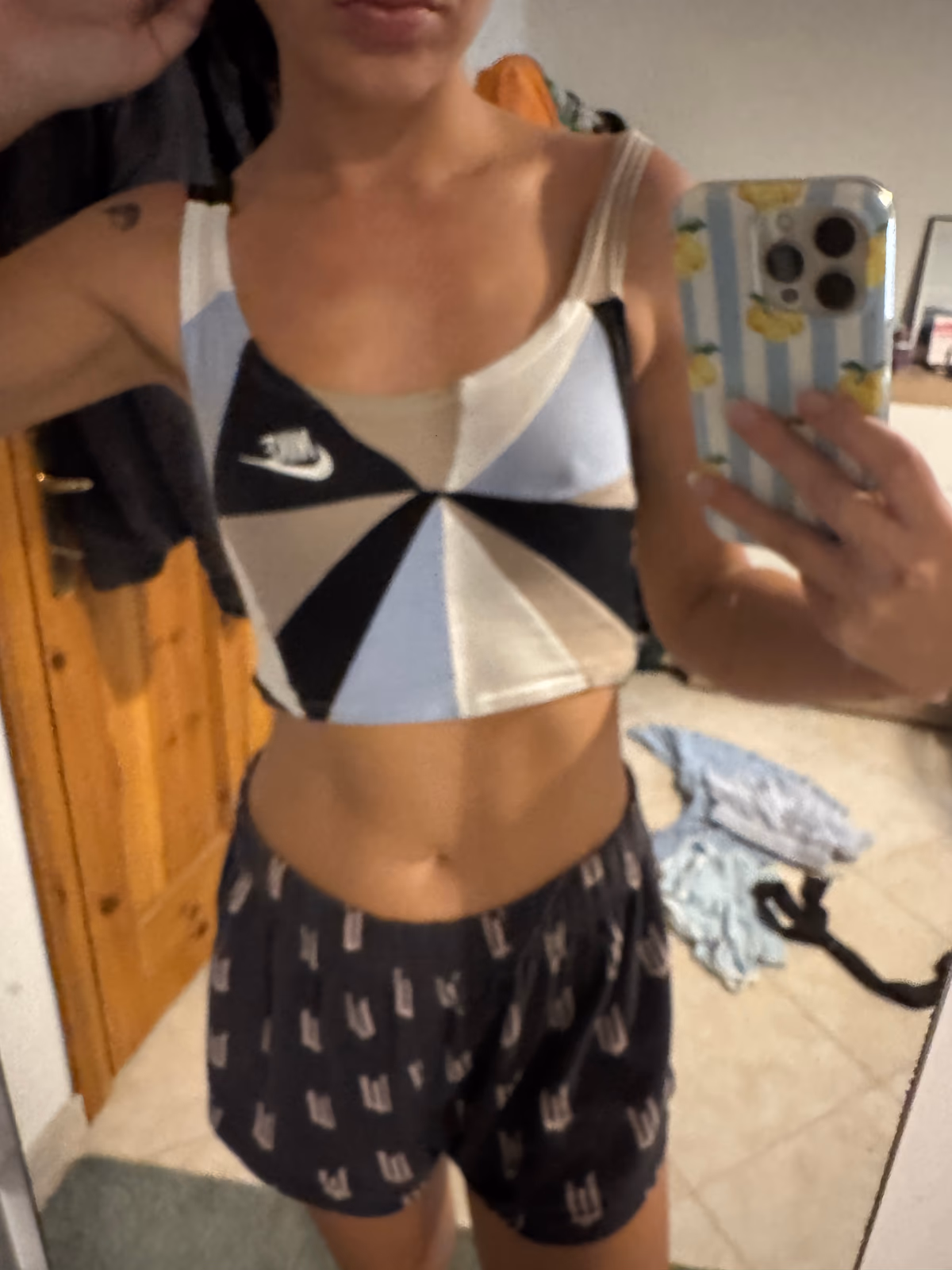 Nike Colour-Block Panel Crop Top, photo 2