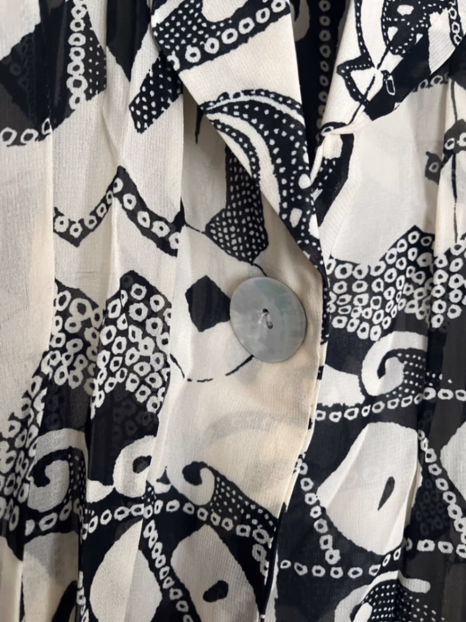 Conjunto coordenado Sandro com padrão abstrato vintage, fotografia 5