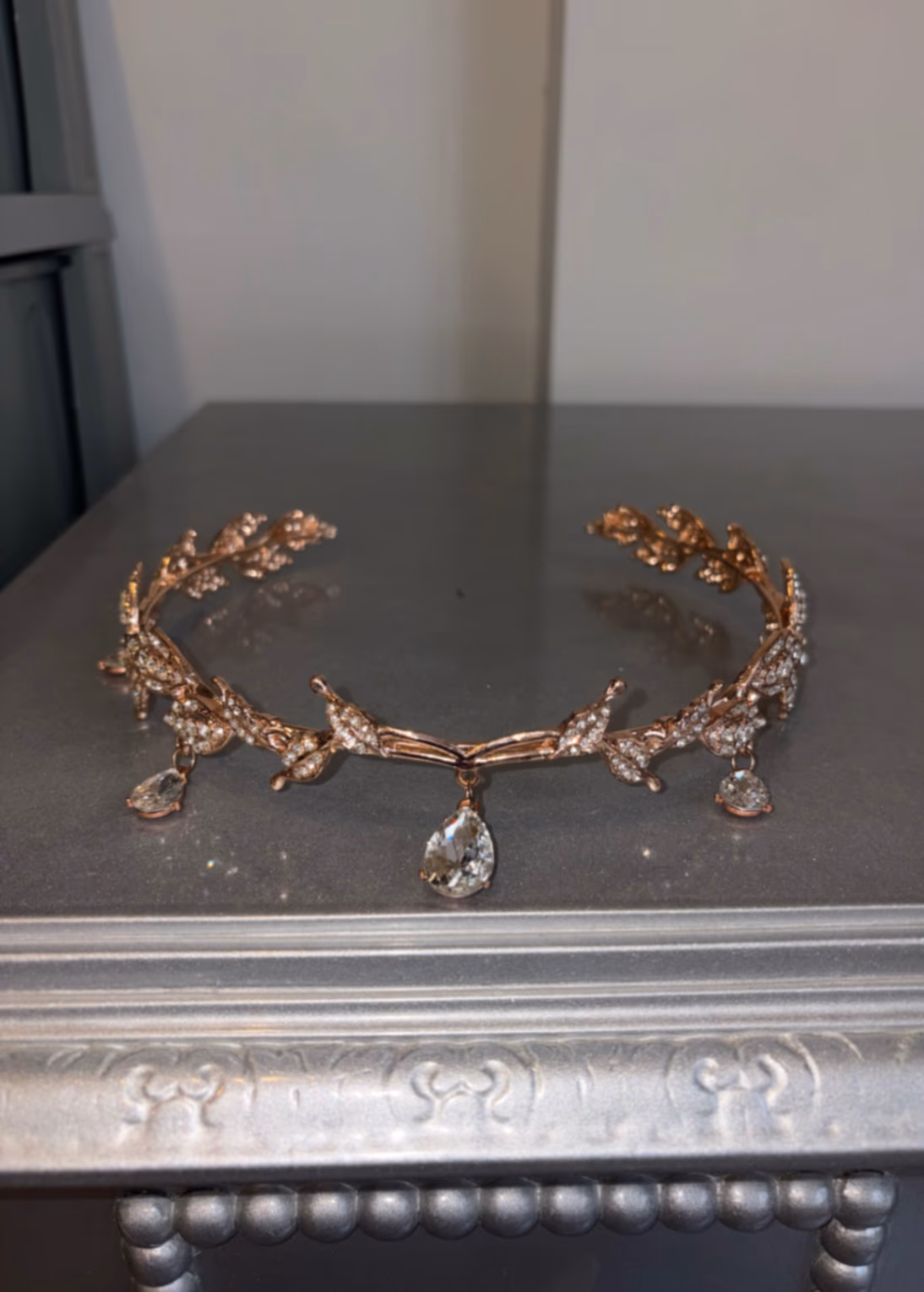 Crown-like head accessory, photo 2