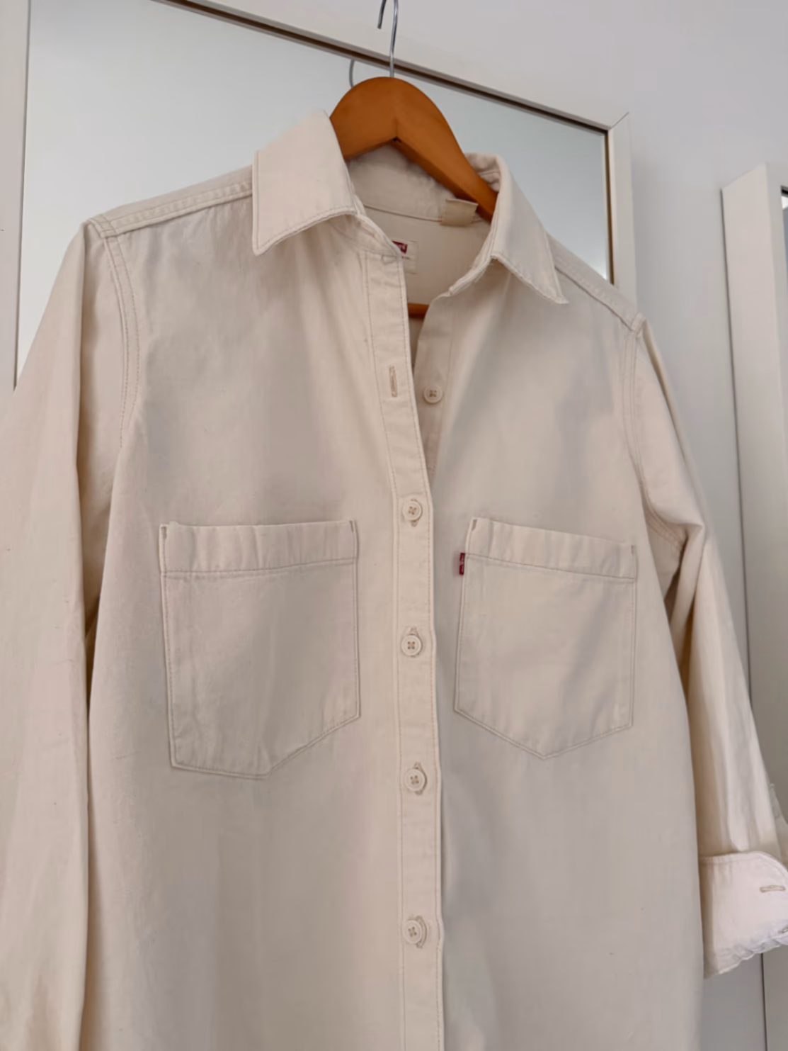 Levi’s Oversized Shirt – Never Worn, photo 3