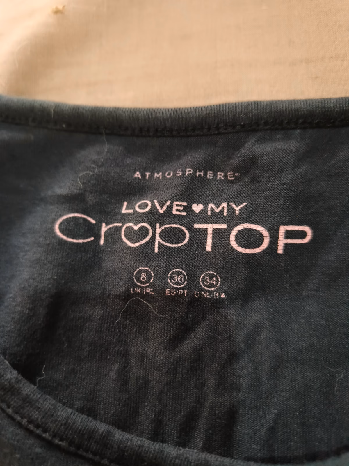 Black long-sleeve crop top, photo 2