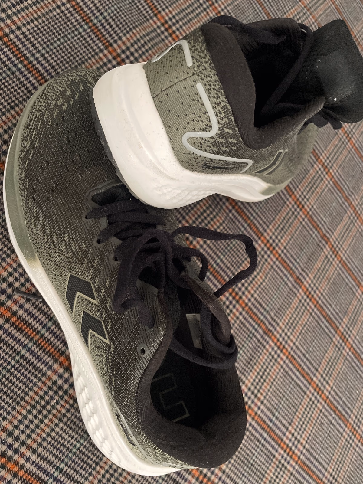 Hummel olive lightweight running trainers, photo 2