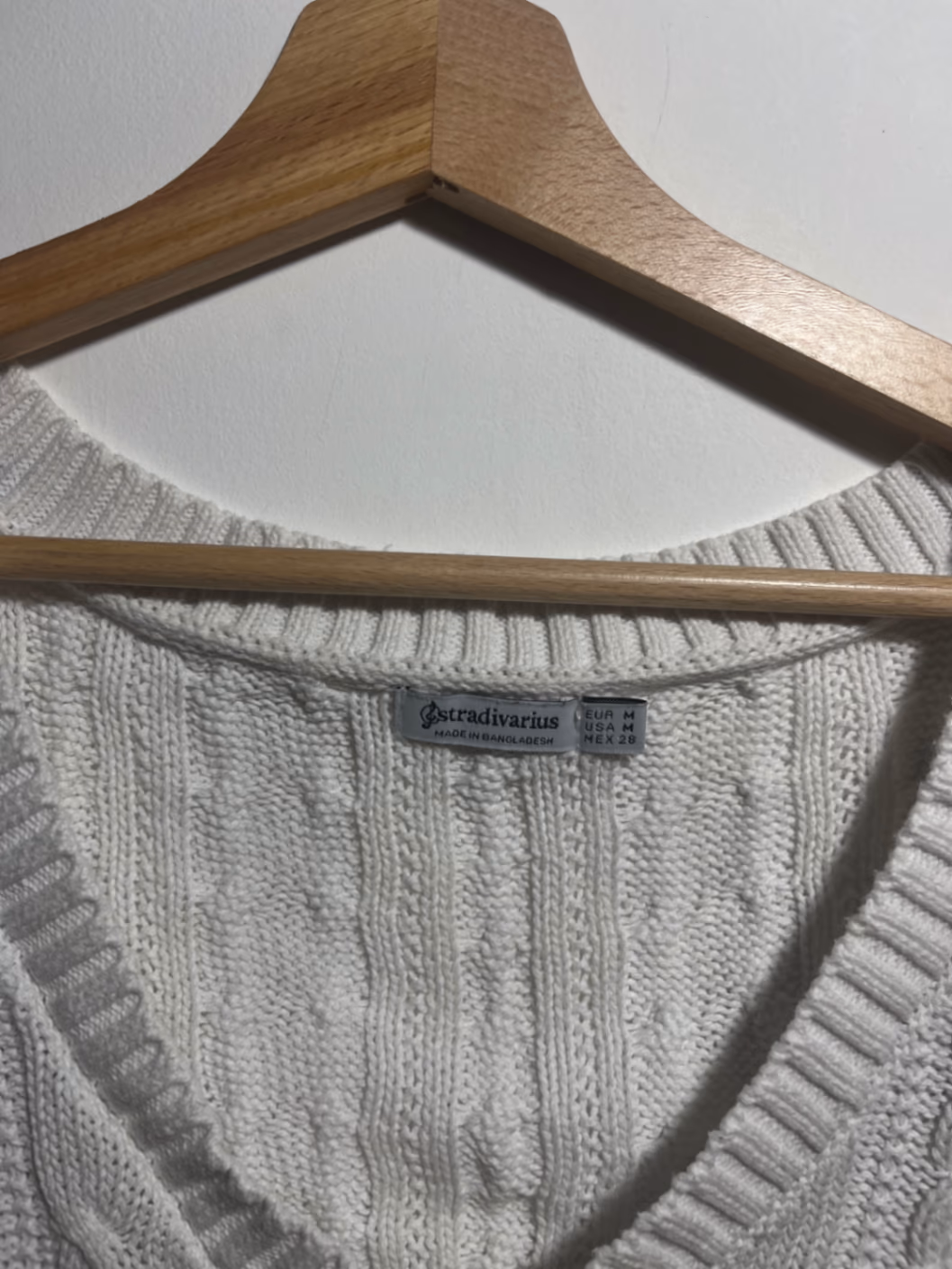 White Crop Cable Knit V Neck Jumper, photo 3