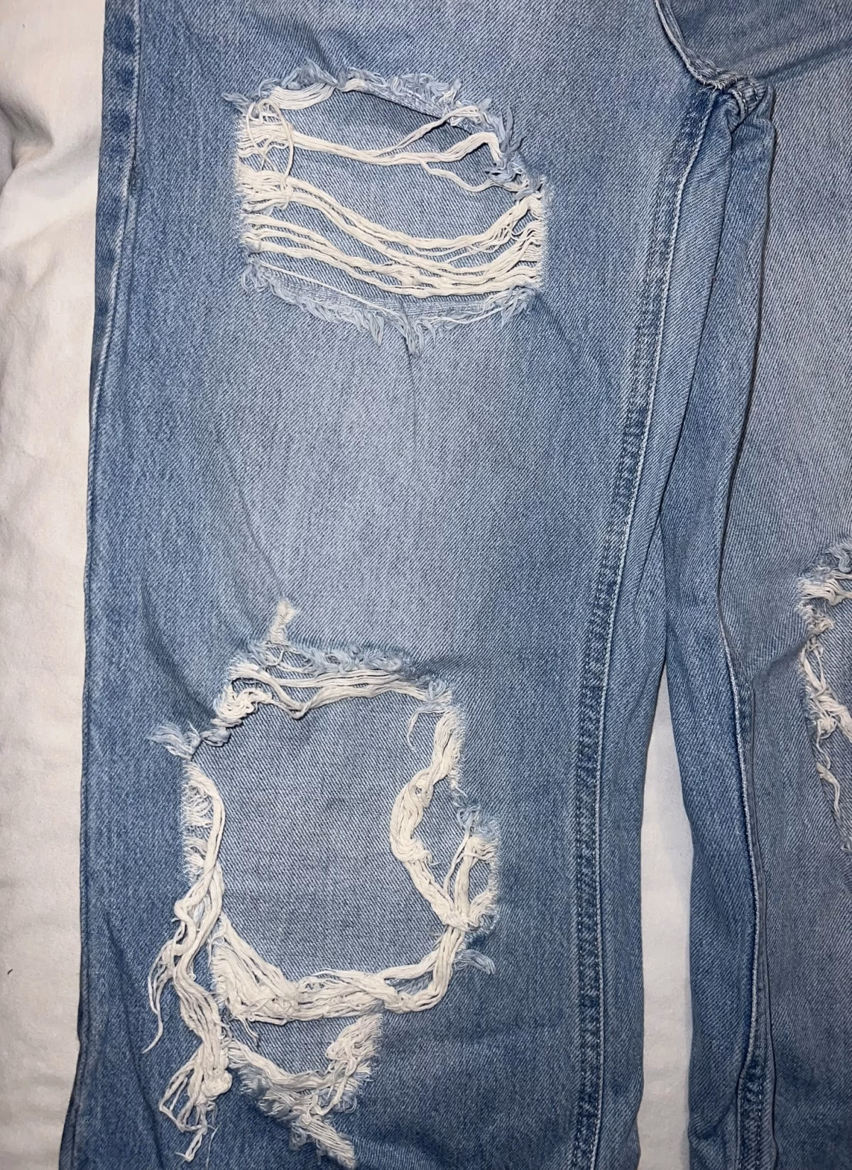 Jeans in denim slavato con effetto consumato, foto 4