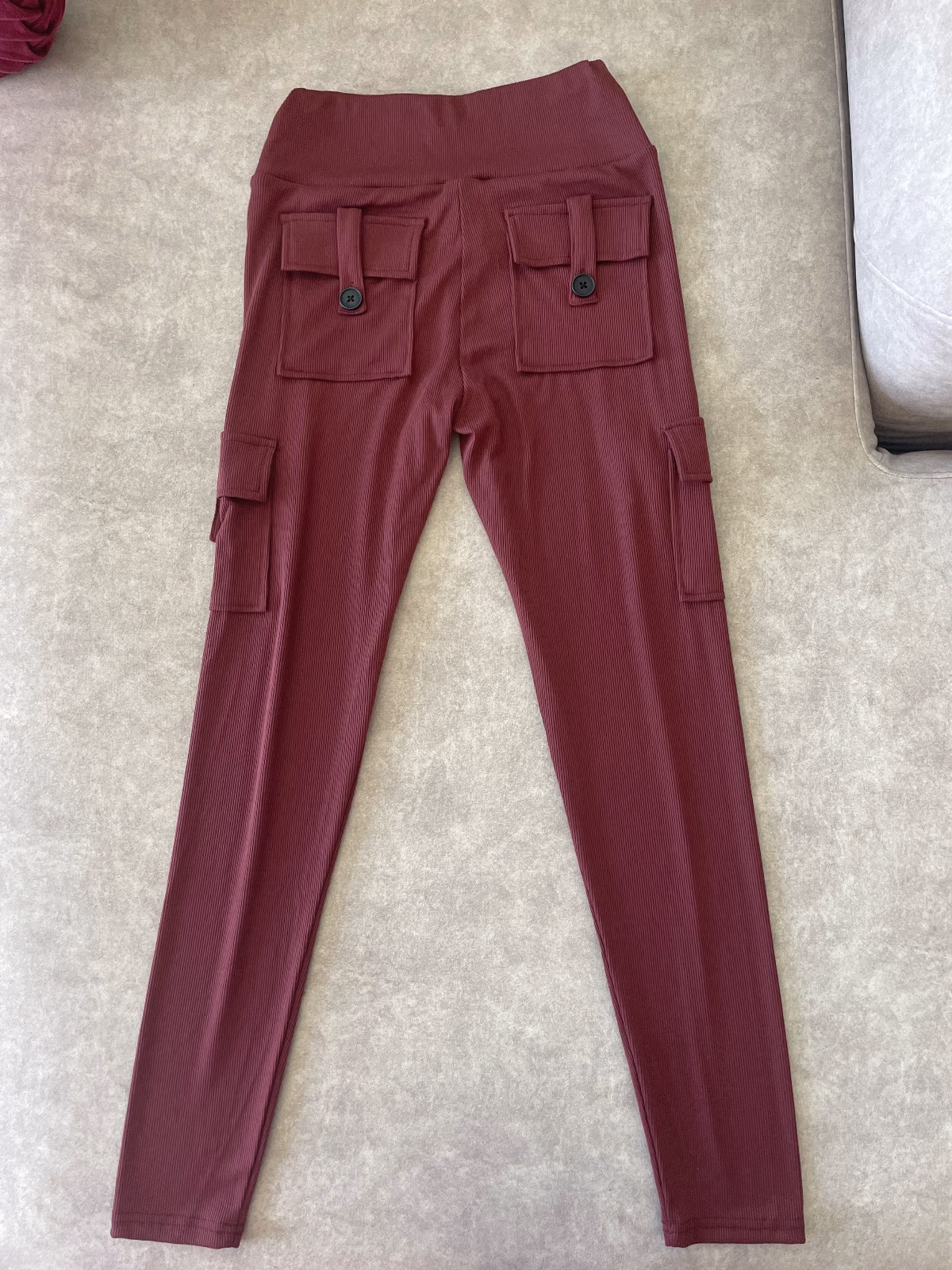 Leggings cargo a coste color bordeaux, foto 2