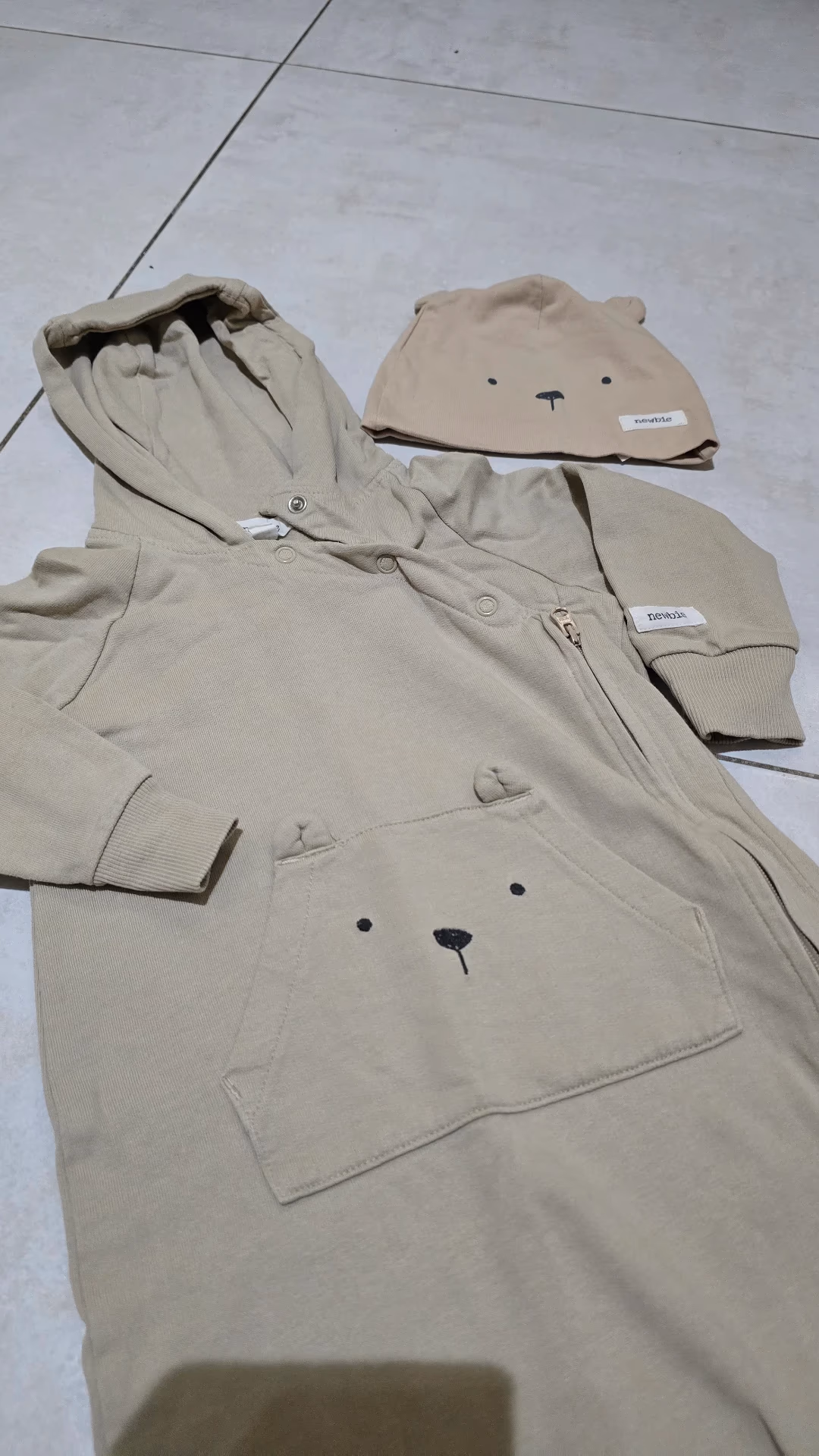 Newbie Bear Jumpsuit and Hat, photo 3