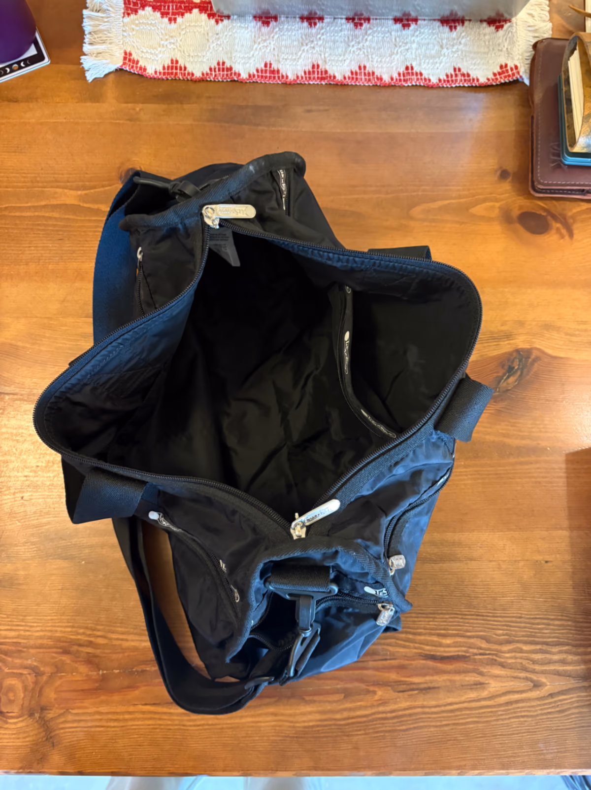 Borsa da viaggio nera LeSportsac per il weekend, foto 2